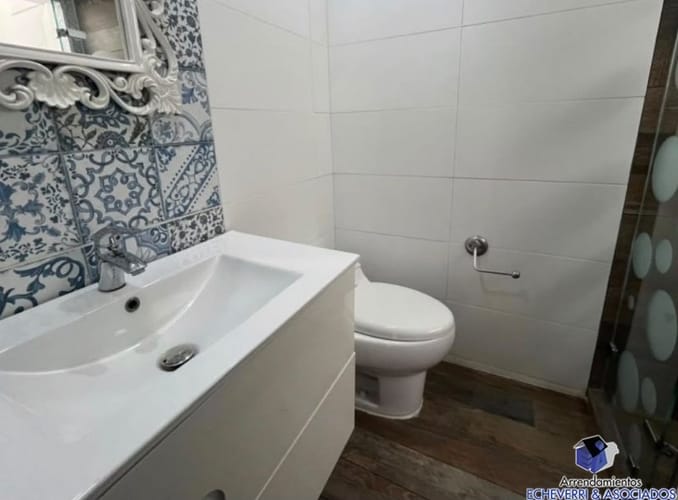 Casa de 4 alcobas en arriendo en El Tesoro, Medellín, 280 m² · foto 4 de 24