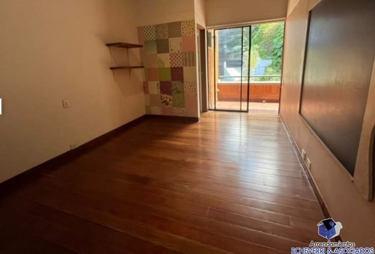 Casa de 4 alcobas en arriendo en El Tesoro, Medellín, 280 m² · foto 10 de 24