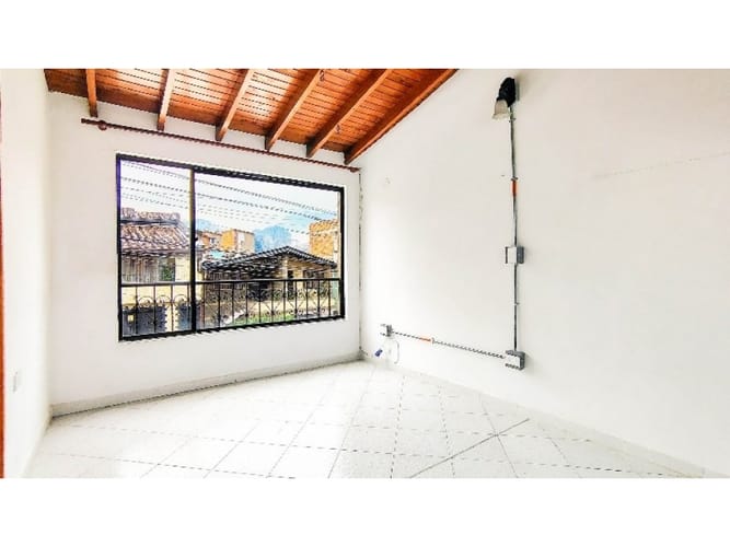 Apartamento de 2 alcobas en arriendo en Cristobal, Medellín, 54 m² · foto 3 de 8