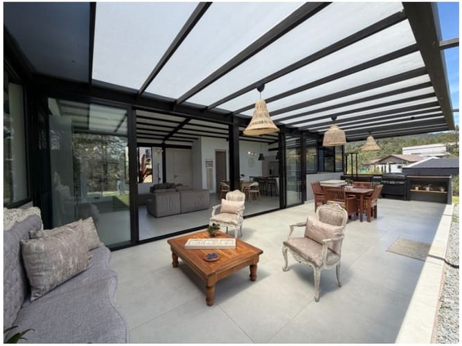 Casa de 3 alcobas en venta en Escobero, Envigado, 1577 m² · foto 3 de 24
