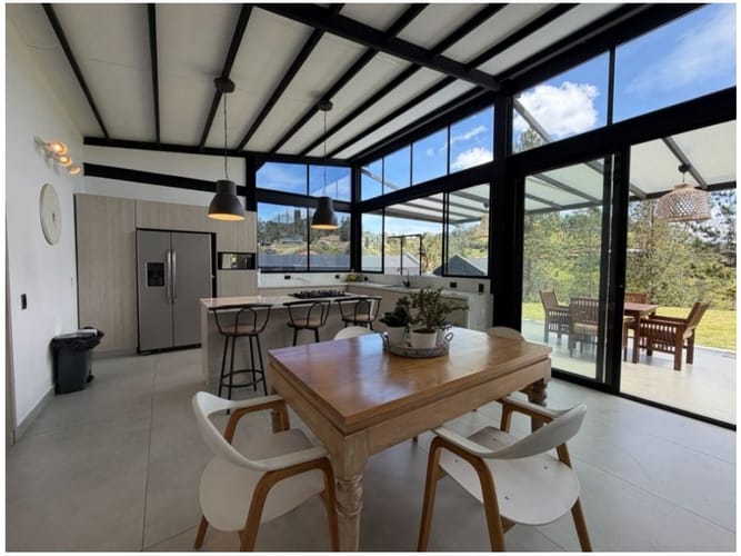 Casa de 3 alcobas en venta en Escobero, Envigado, 1577 m² · foto 12 de 24