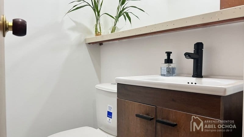 Casa de 3 alcobas en arriendo en Loma De Las Brujas, Envigado, 300 m² · foto 8 de 13
