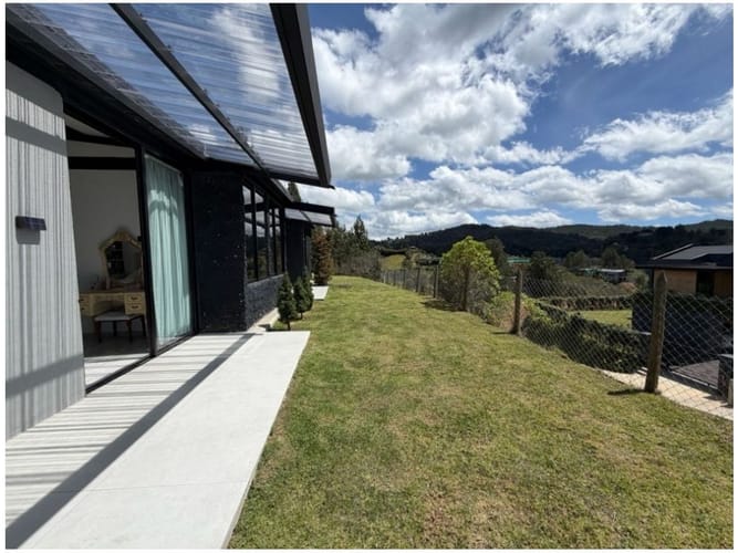 Casa de 3 alcobas en venta en Escobero, Envigado, 1577 m² · foto 24 de 24