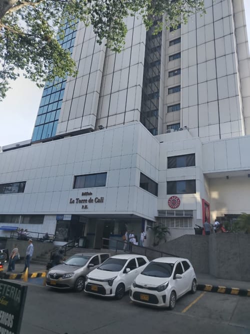 Oficina en arriendo en Versalles, Cali, 330 m² · foto 2 de 8