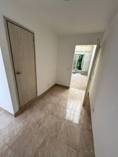 Casa de 4 alcobas en arriendo en Robledo, Medellín, 120 m² · foto 4 de 15