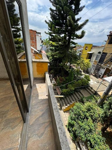 Casa de 4 alcobas en arriendo en Robledo, Medellín, 120 m² · foto 14 de 15
