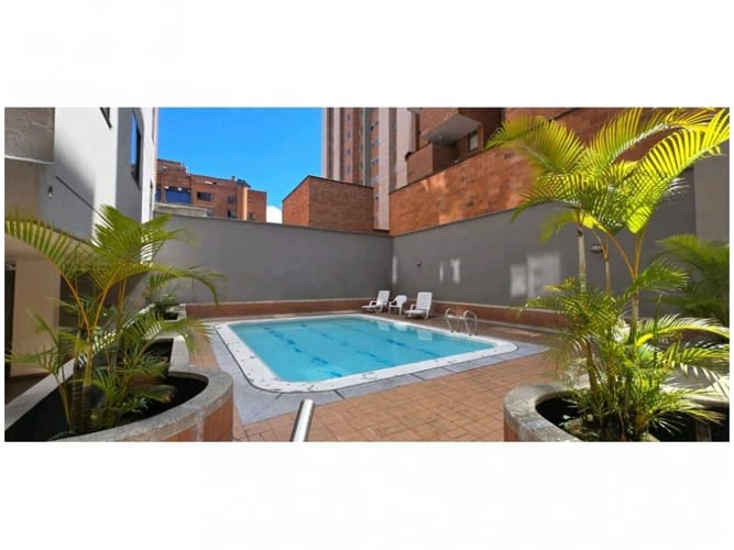 Lote en venta en Laureles, Medellín, 166 m² · foto 2 de 19