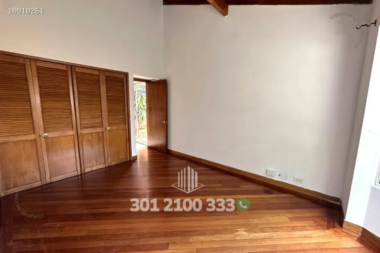 Casa de 4 alcobas en arriendo en Las Lomas, Medellín, 360 m² · foto 15 de 24