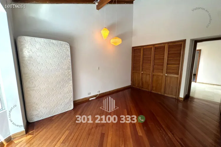 Casa de 4 alcobas en arriendo en Las Lomas, Medellín, 360 m² · foto 20 de 24