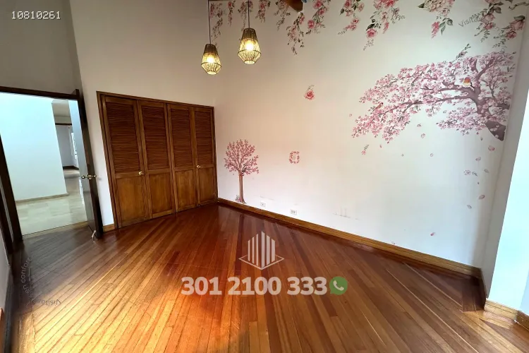 Casa de 4 alcobas en arriendo en Las Lomas, Medellín, 360 m² · foto 22 de 24