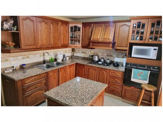Apartamento de 4 alcobas en venta en Laureles, Medellín, 250 m² · foto 13 de 24