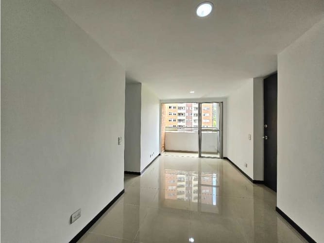 Apartamento de 3 alcobas en arriendo en Asdesillas, Sabaneta, 65 m² · foto 3 de 24