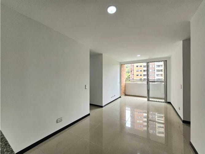 Apartamento de 3 alcobas en arriendo en Asdesillas, Sabaneta, 65 m² · foto 4 de 24