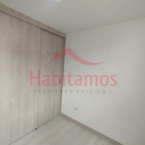 Apartamento de 3 alcobas en arriendo en Alto Del Medio, Rionegro, 56 m² · foto 9 de 15