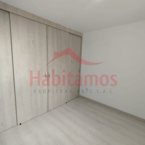 Apartamento de 3 alcobas en arriendo en Alto Del Medio, Rionegro, 56 m² · foto 10 de 15