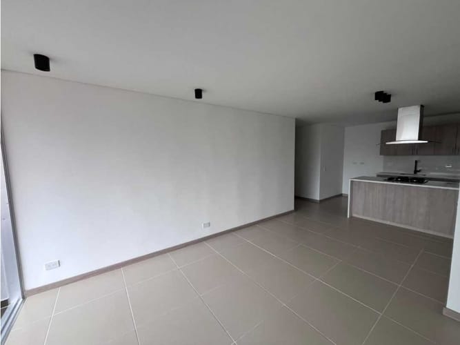 Apartamento de 3 alcobas en arriendo en El Salado, Envigado, 87 m² · foto 17 de 24