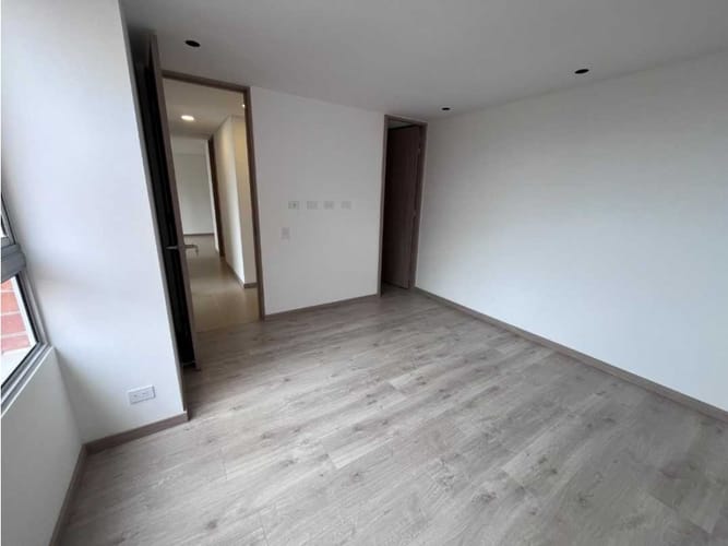 Apartamento de 3 alcobas en arriendo en El Salado, Envigado, 87 m² · foto 18 de 24