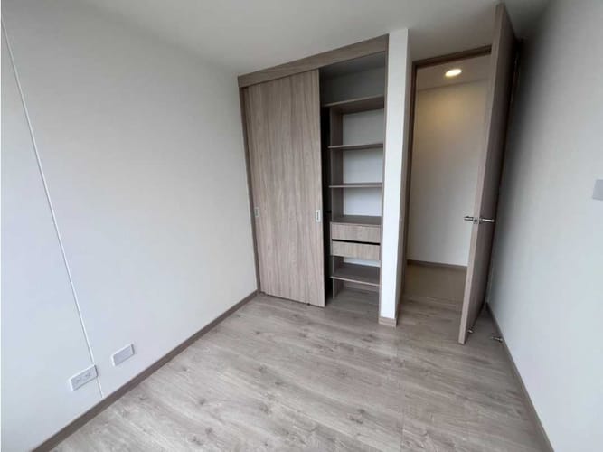 Apartamento de 3 alcobas en arriendo en El Salado, Envigado, 87 m² · foto 23 de 24