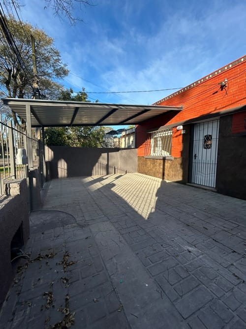 Casa en alquiler c/ cochera en Larrañaga · Foto 2