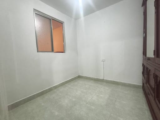 Casa de 5 alcobas en arriendo en El Dorado, Envigado, 122 m² · foto 3 de 11