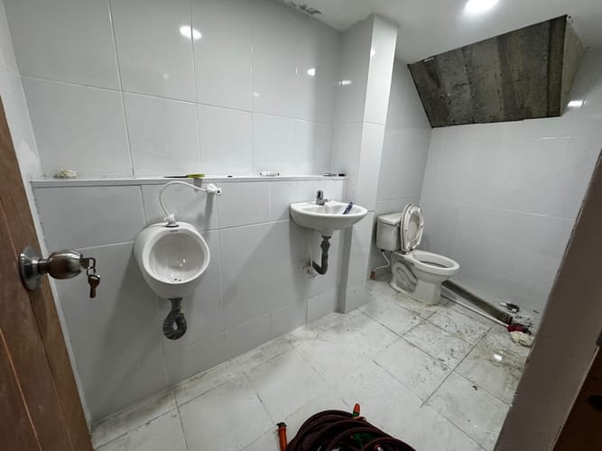 Local en arriendo en Estadio, Medellín, 85 m² · foto 16 de 17