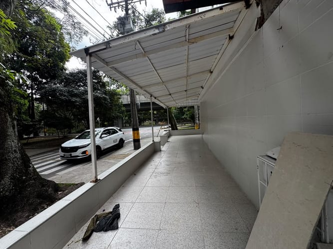 Local en arriendo en Estadio, Medellín, 85 m² · foto 3 de 17