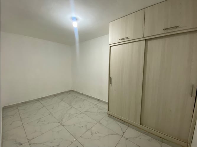 Casa de 3 alcobas en arriendo en La América, Medellín, 70 m² · foto 2 de 6