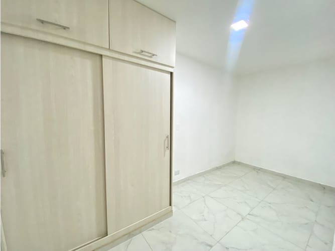 Casa de 3 alcobas en arriendo en La América, Medellín, 70 m² · foto 3 de 6