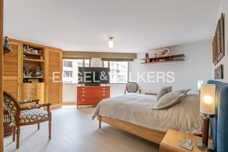 Apartamento de 4 alcobas en venta en La Carolina, Bogotá, 177 m² · foto 9 de 17