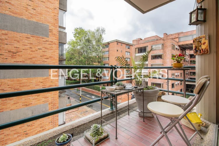Apartamento de 4 alcobas en venta en La Carolina, Bogotá, 177 m² · foto 5 de 17