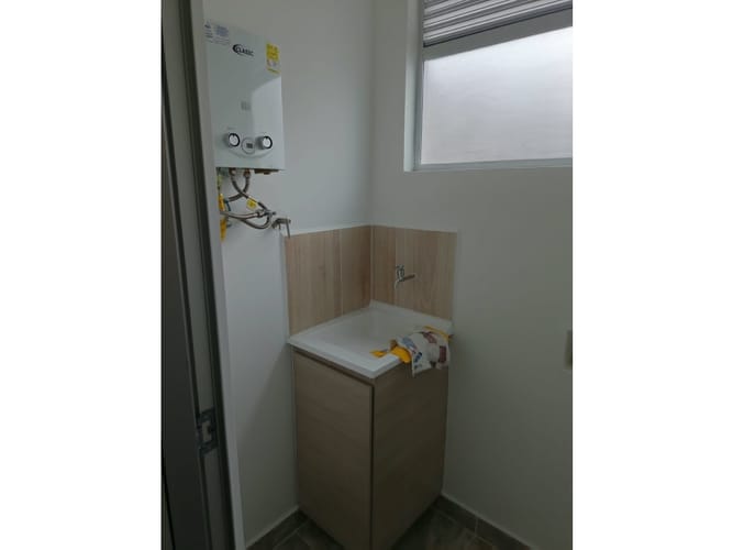 Apartamento de 3 alcobas en venta en San Joaquin, Sabaneta, 69 m² · foto 6 de 12