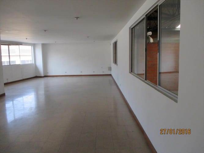 Bodega en arriendo en Suramerica, La Estrella, 450 m² · foto 9 de 11