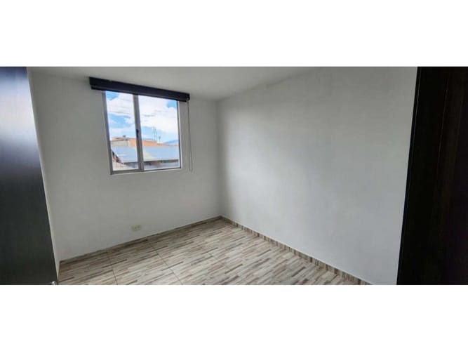 Apartamento de 3 alcobas en arriendo en San Jose, Mosquera, 51 m² · foto 9 de 11