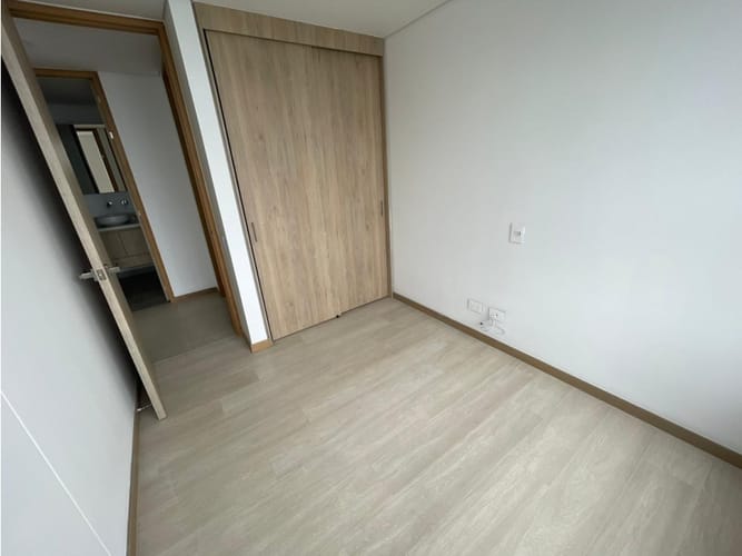 Apartamento de 3 alcobas en arriendo en Vía Las Palmas, Medellín, 83 m² · foto 6 de 24