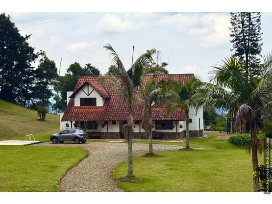 Finca en venta en Yarumal, Rionegro, 350 m² · foto 3 de 24