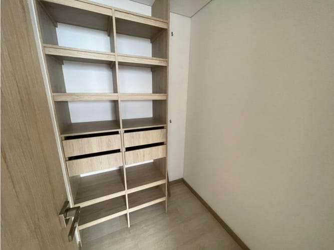 Apartamento de 3 alcobas en arriendo en Vía Las Palmas, Medellín, 83 m² · foto 8 de 24