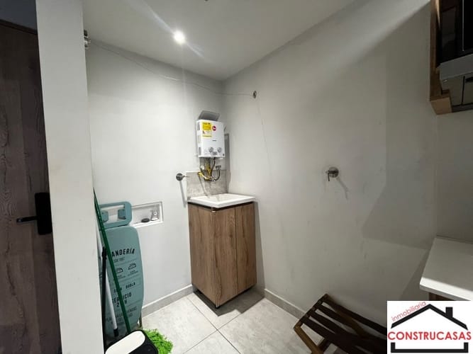 Apartamento en arriendo en Belén Los Alpes, Medellín, 35 m² · foto 10 de 23