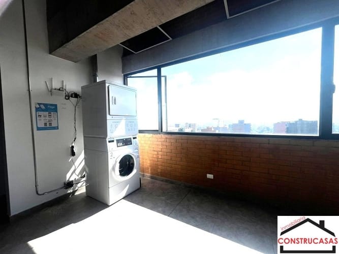 Apartamento en arriendo en Belén Los Alpes, Medellín, 35 m² · foto 21 de 23