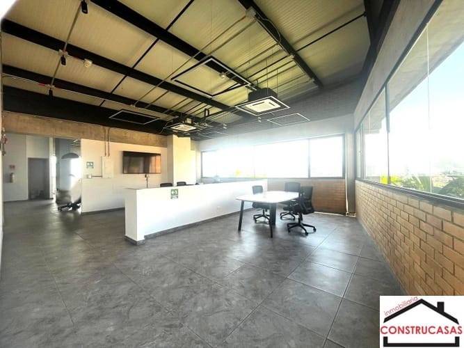 Apartamento en arriendo en Belén Los Alpes, Medellín, 35 m² · foto 22 de 23