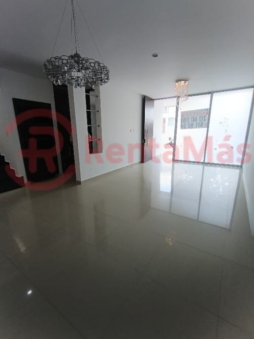 Casa de 4 alcobas en venta en Los Trapiches, Villa del Rosario, 165 m² · foto 4 de 23
