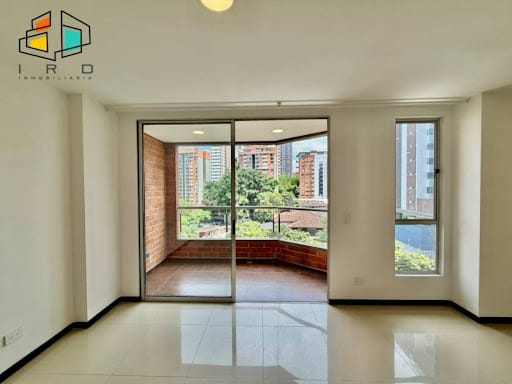 Apartamento de 4 alcobas en arriendo en Castropol, Medellín, 110 m² · foto 3 de 24