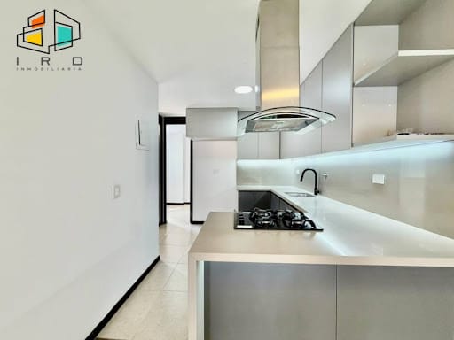 Apartamento de 4 alcobas en arriendo en Castropol, Medellín, 110 m² · foto 7 de 24
