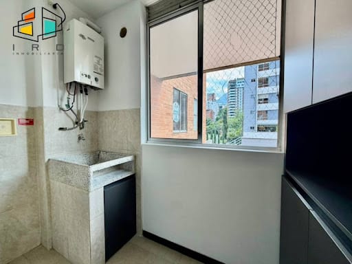Apartamento de 4 alcobas en arriendo en Castropol, Medellín, 110 m² · foto 10 de 24