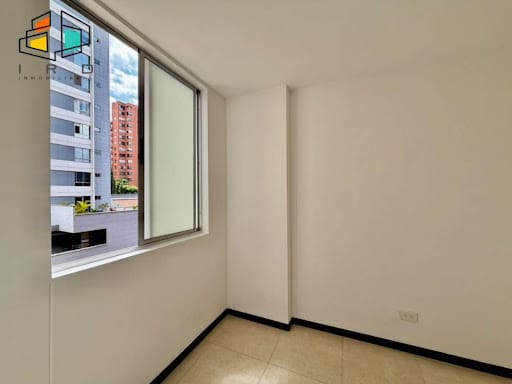 Apartamento de 4 alcobas en arriendo en Castropol, Medellín, 110 m² · foto 11 de 24