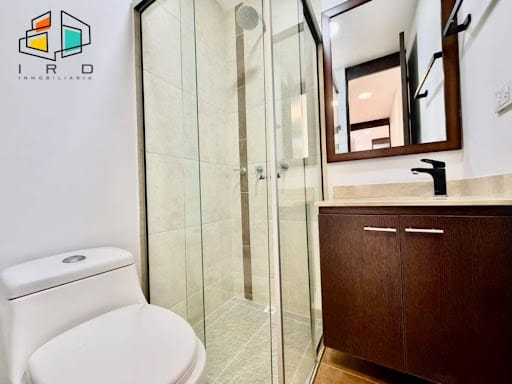 Apartamento de 4 alcobas en arriendo en Castropol, Medellín, 110 m² · foto 16 de 24