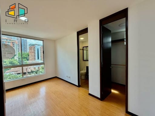Apartamento de 4 alcobas en arriendo en Castropol, Medellín, 110 m² · foto 21 de 24