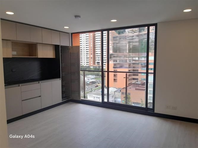 Apartamento de 2 alcobas en arriendo en Santa Barbara, Bogotá, 66 m² · foto 6 de 10