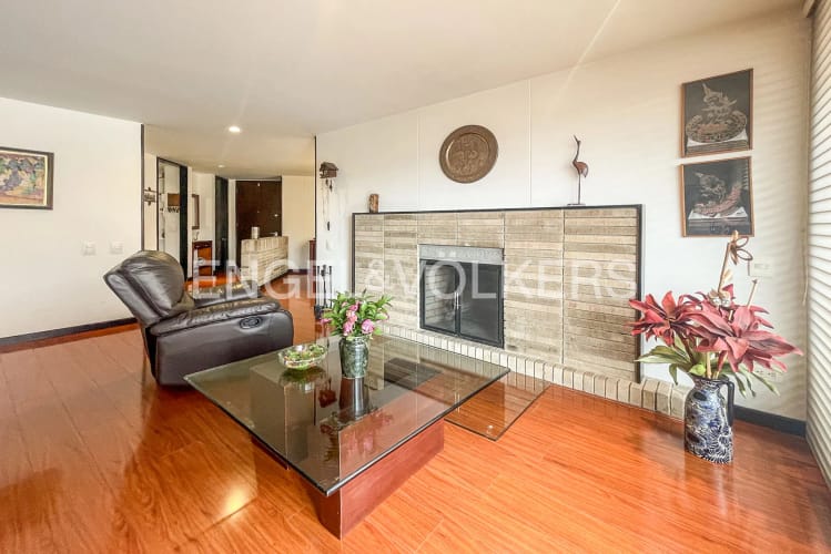 Apartamento de 3 alcobas en venta en Colina Campestre, Bogotá, 171 m² · foto 3 de 20