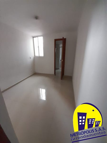 Apartamento de 1 alcoba en arriendo en La Candelaria, Medellín, 38 m² · foto 3 de 10