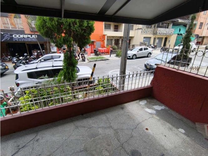 Local en arriendo en San Bernardo, Medellín, 20 m² · foto 2 de 7
